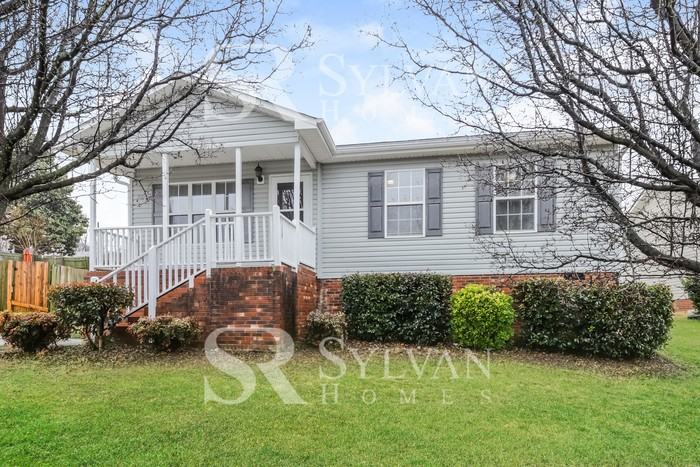 1350 Woodruff Glen Dr - Photo 2 of 16