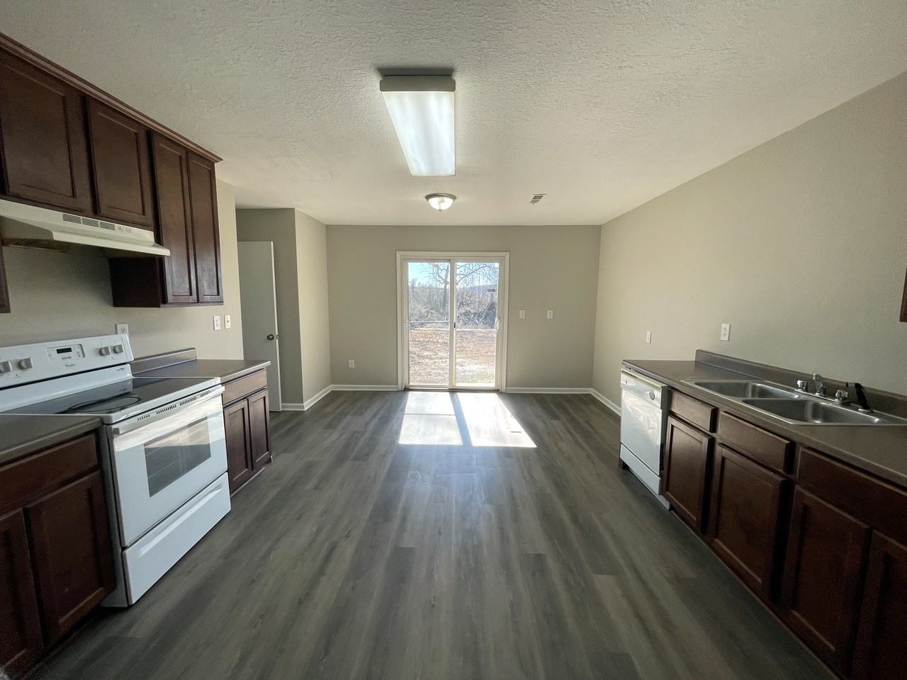 228 Whitestone Dr Ne #1 - Photo 5 of 25