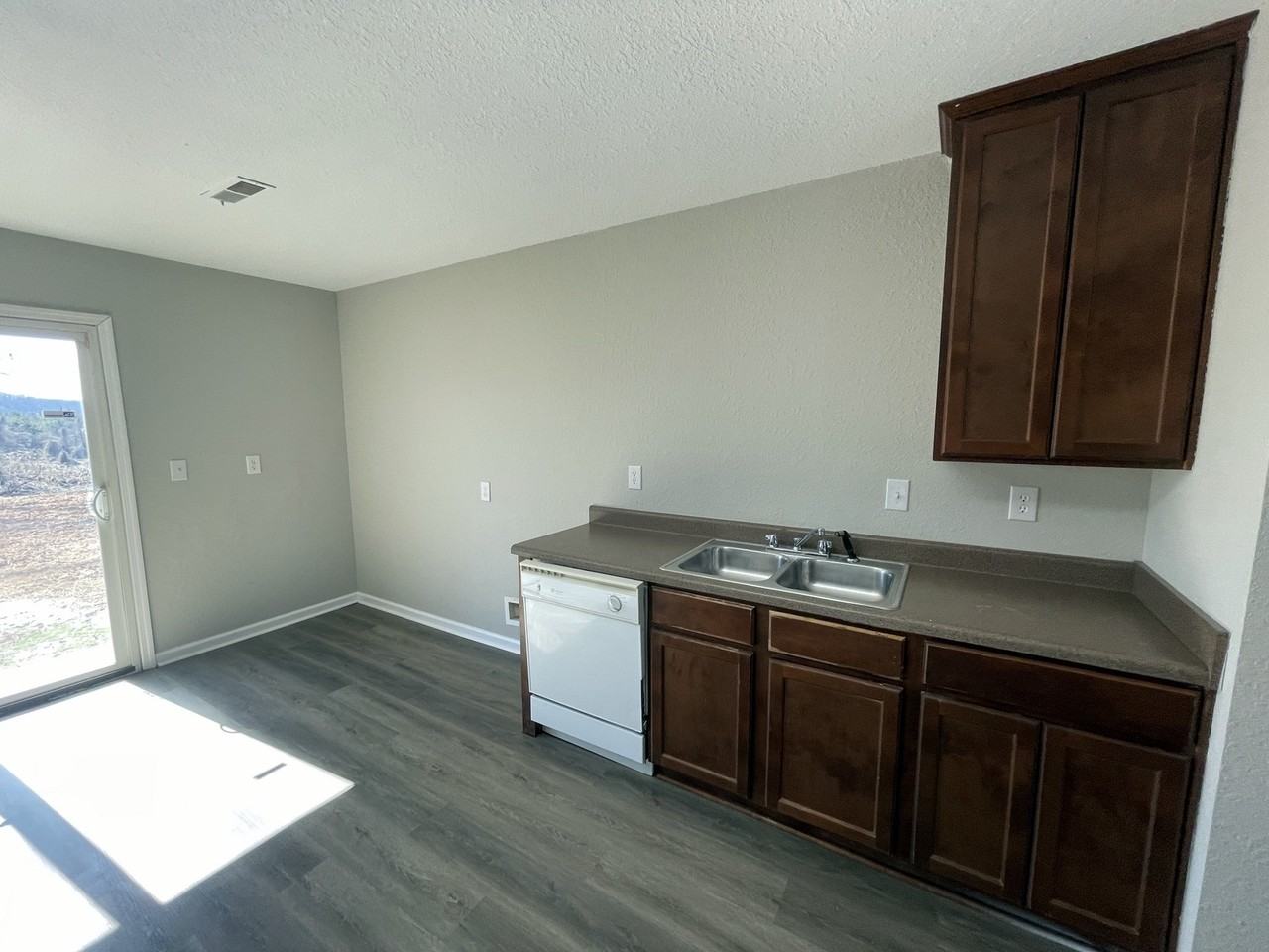 228 Whitestone Dr Ne #1 - Photo 7 of 25