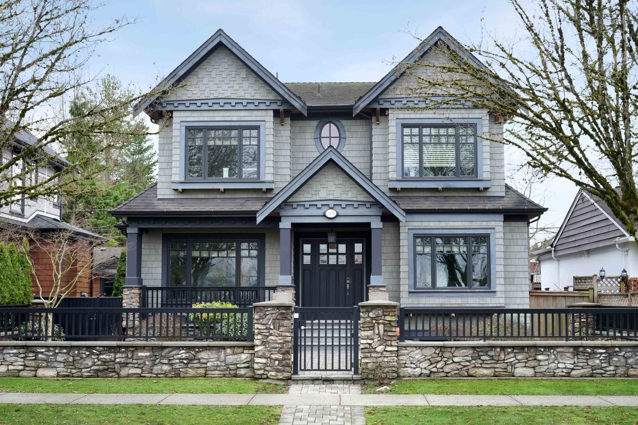 2398 Oliver Crescent Suite, Vancouver, BC V6L 1S7 2 Bedroom