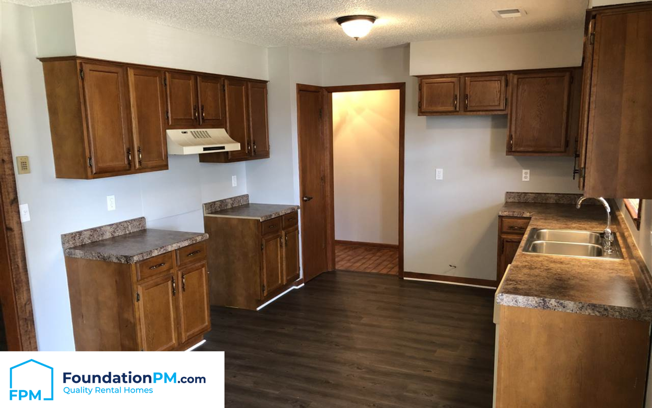 3921 Ross Rd #1 - Photo 4 of 16