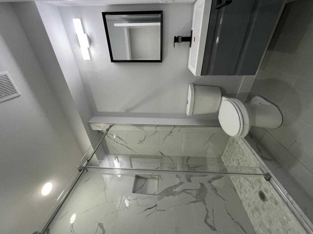 2439 N Marshall St - Photo 3 of 15