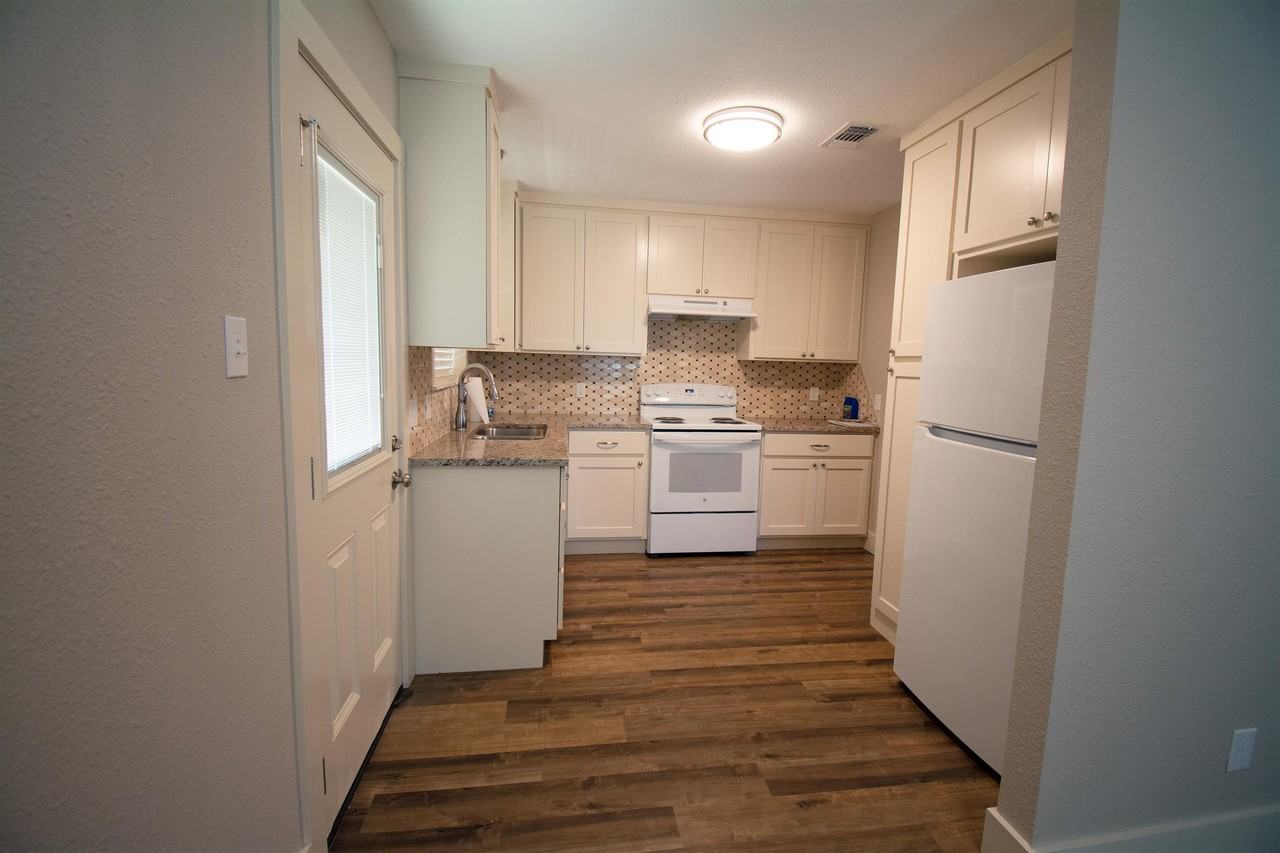 813 West Mansfield Street - Photo 5 of 19