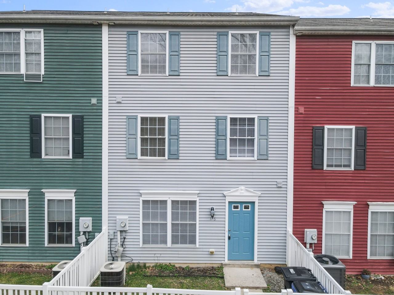 176 N Altamont Ave #1 - Photo 3 of 27