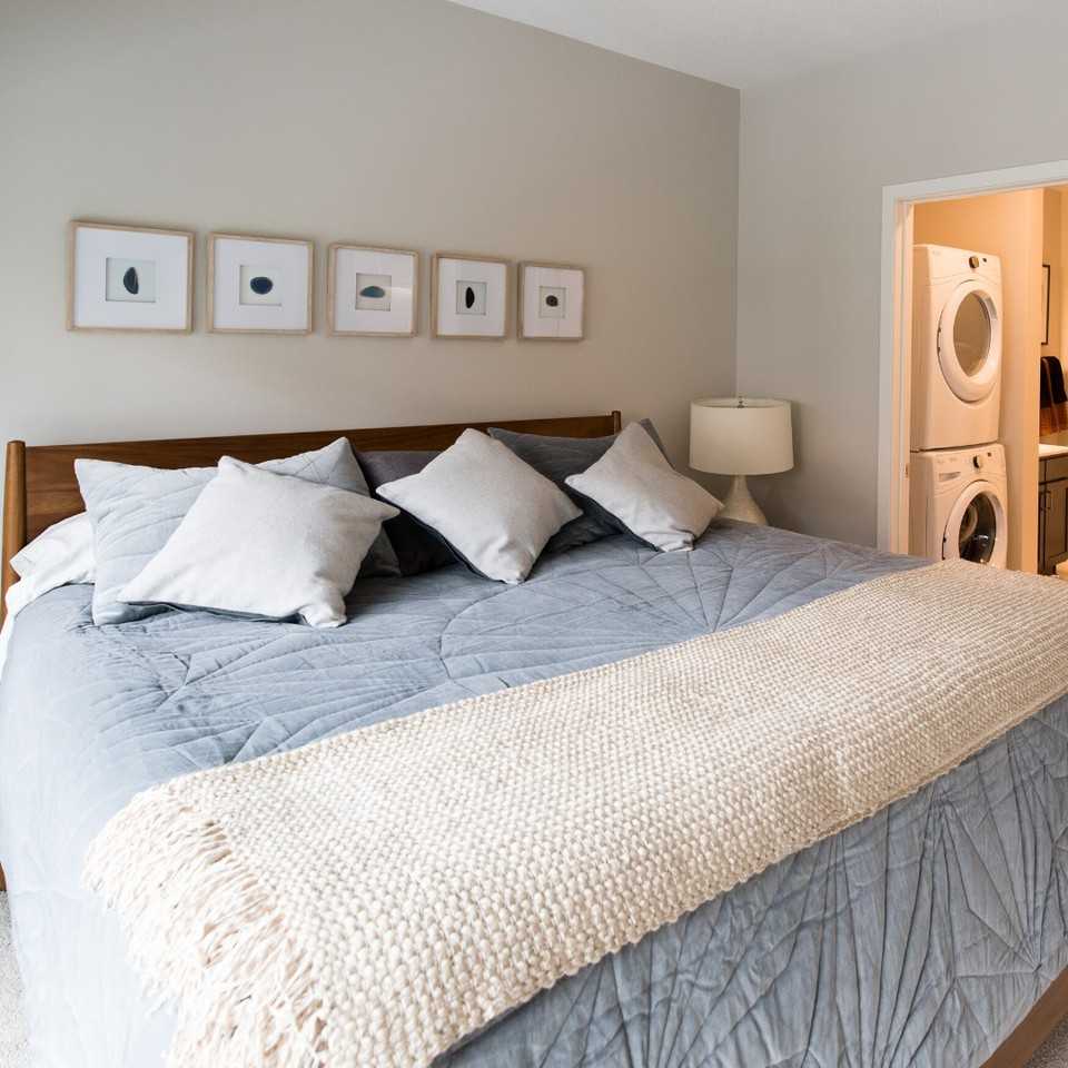 Lake & Dean Pkwy #4231 - Photo 6 of 14