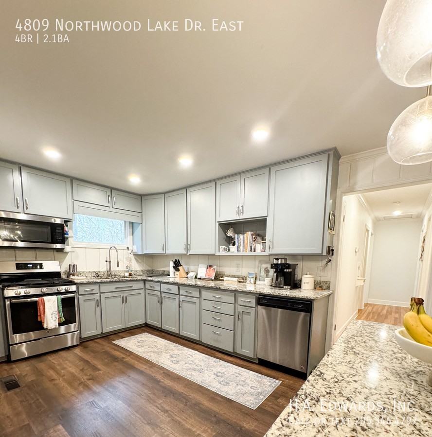 4809 Northwood Lake Dr E - Photo 2 of 24