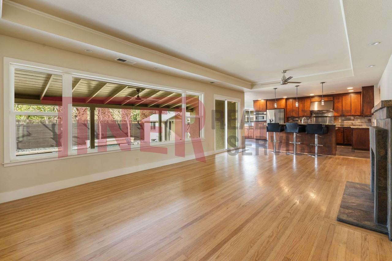 1317 La Sierra Dr - Photo 3 of 26