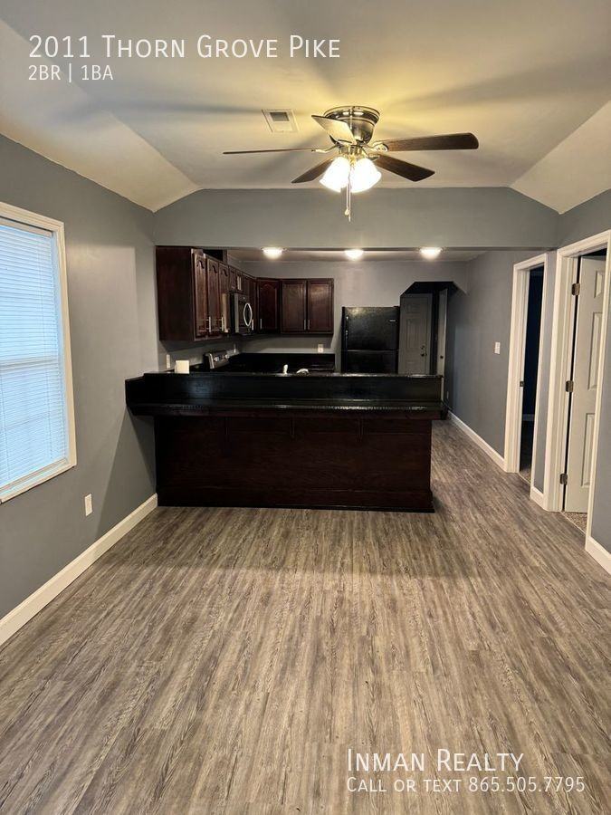 2011 Thorn Grove Pike - Photo 5 of 26