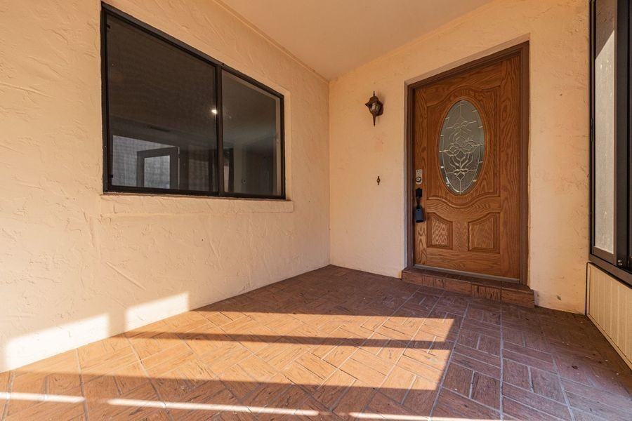 673 Augusta Rd - Photo 2 of 23