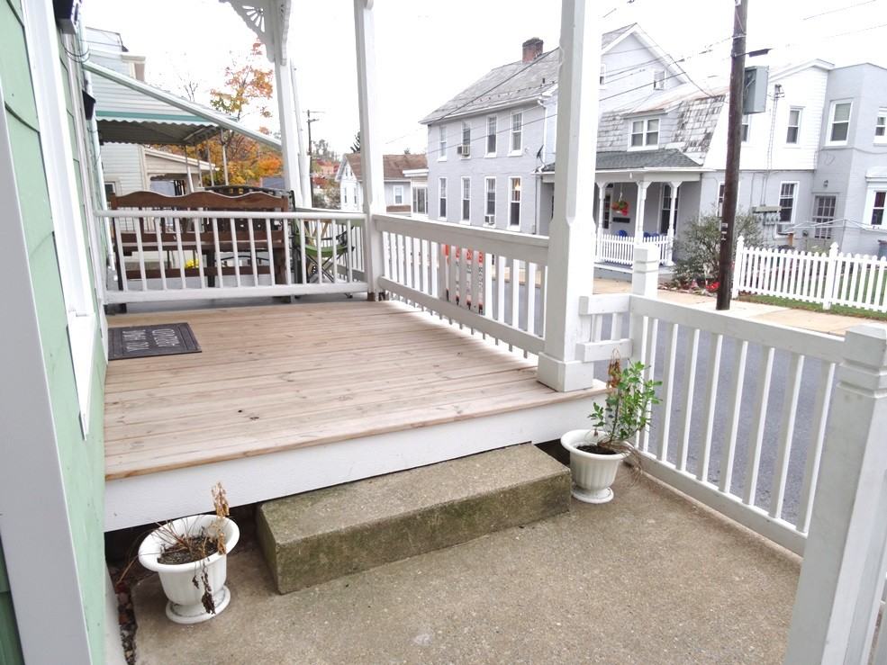 26 Lake St - Photo 2 of 15