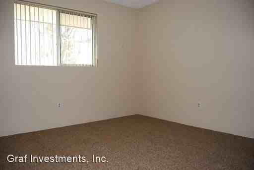 310 Pleasant - Photo 3 of 15