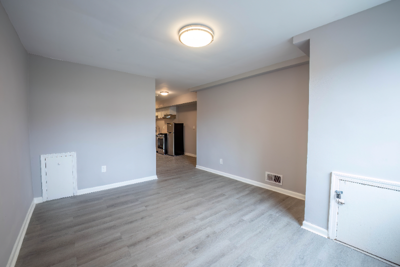 2218 15th St Ne - Photo 3 of 10