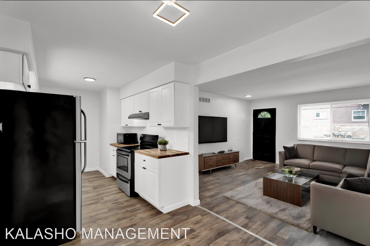 ONE11 COLLECTION - LAPEER - Photo 3 of 24