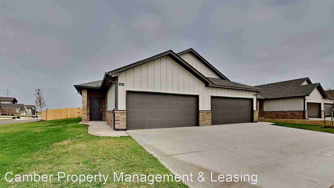 9352 Nw 125th St - Photo 2 of 23