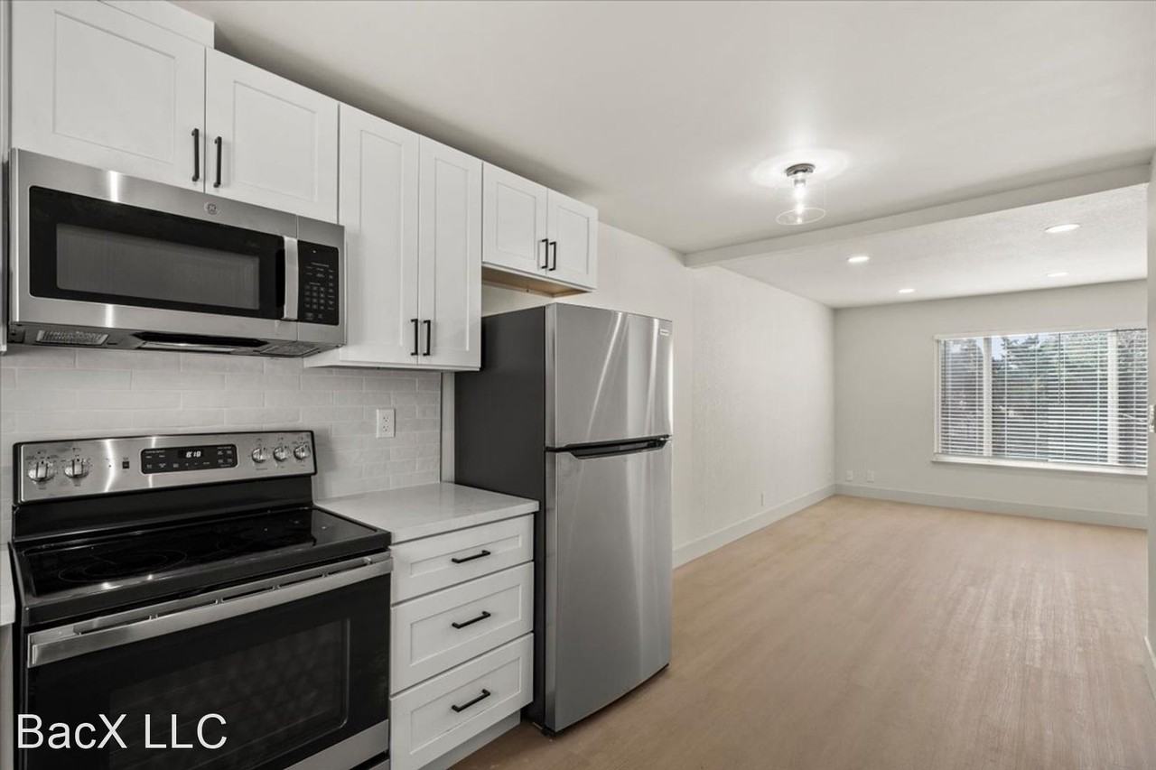 215 W Olive Ave - Photo 2 of 10