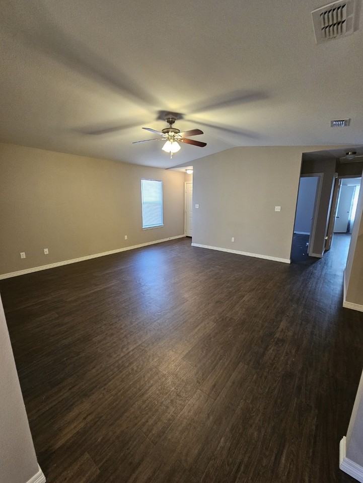 15500 County Road 1148 #15500 - Photo 3 of 10