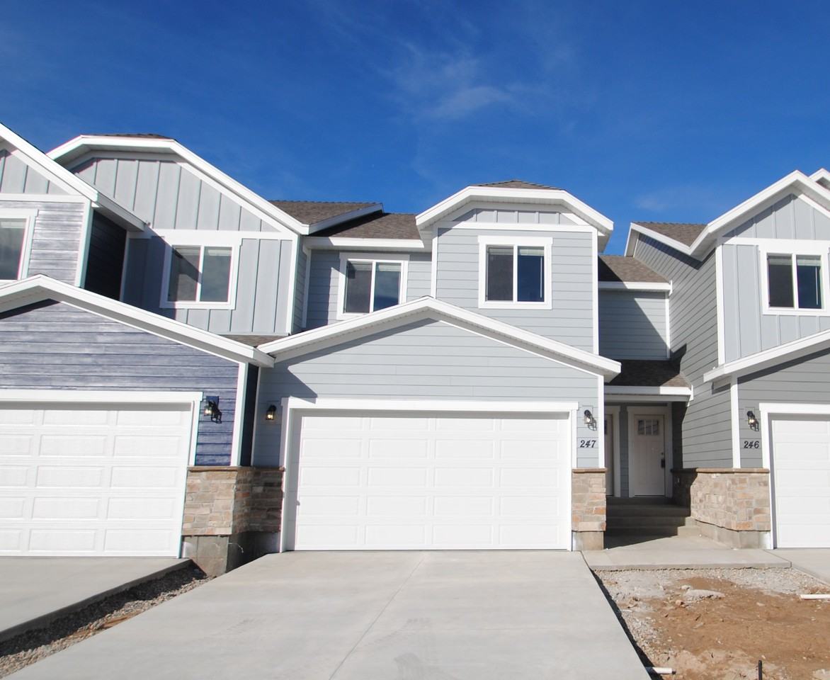 2782 W 4140 S 1, Roy, UT 84067 3 Bedroom House for 2,045/month Zumper