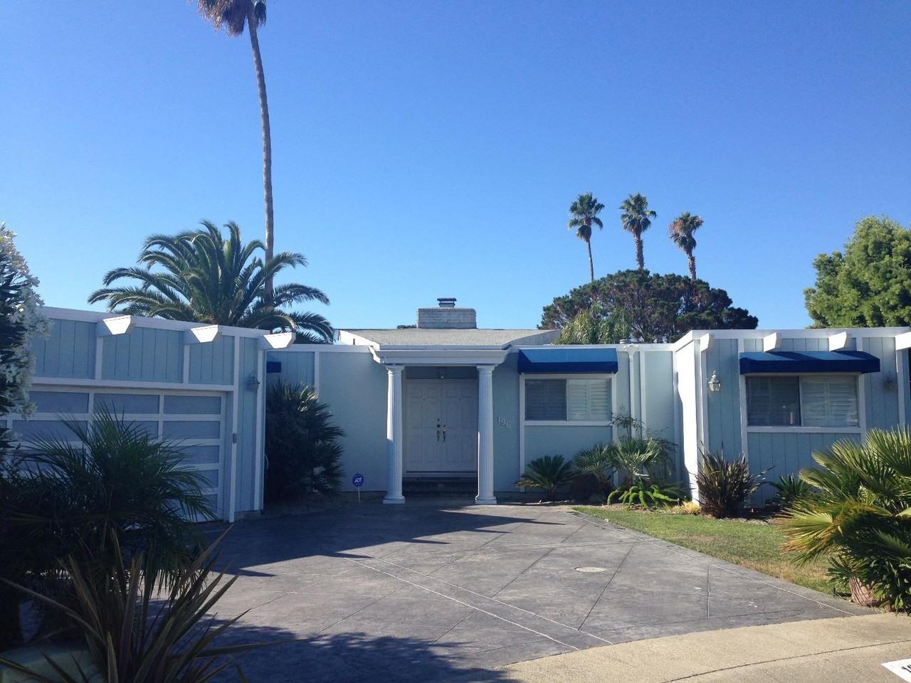 196 Flying Cloud Isle - Photo 2 of 19