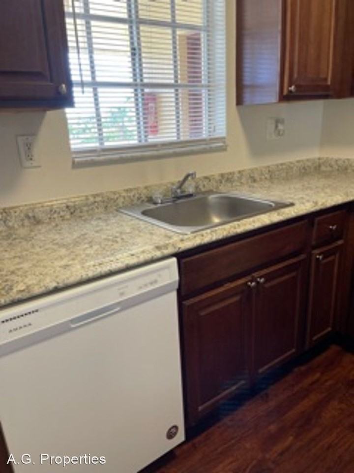 Laurel Way/Ceylon Court - Photo 3 of 15