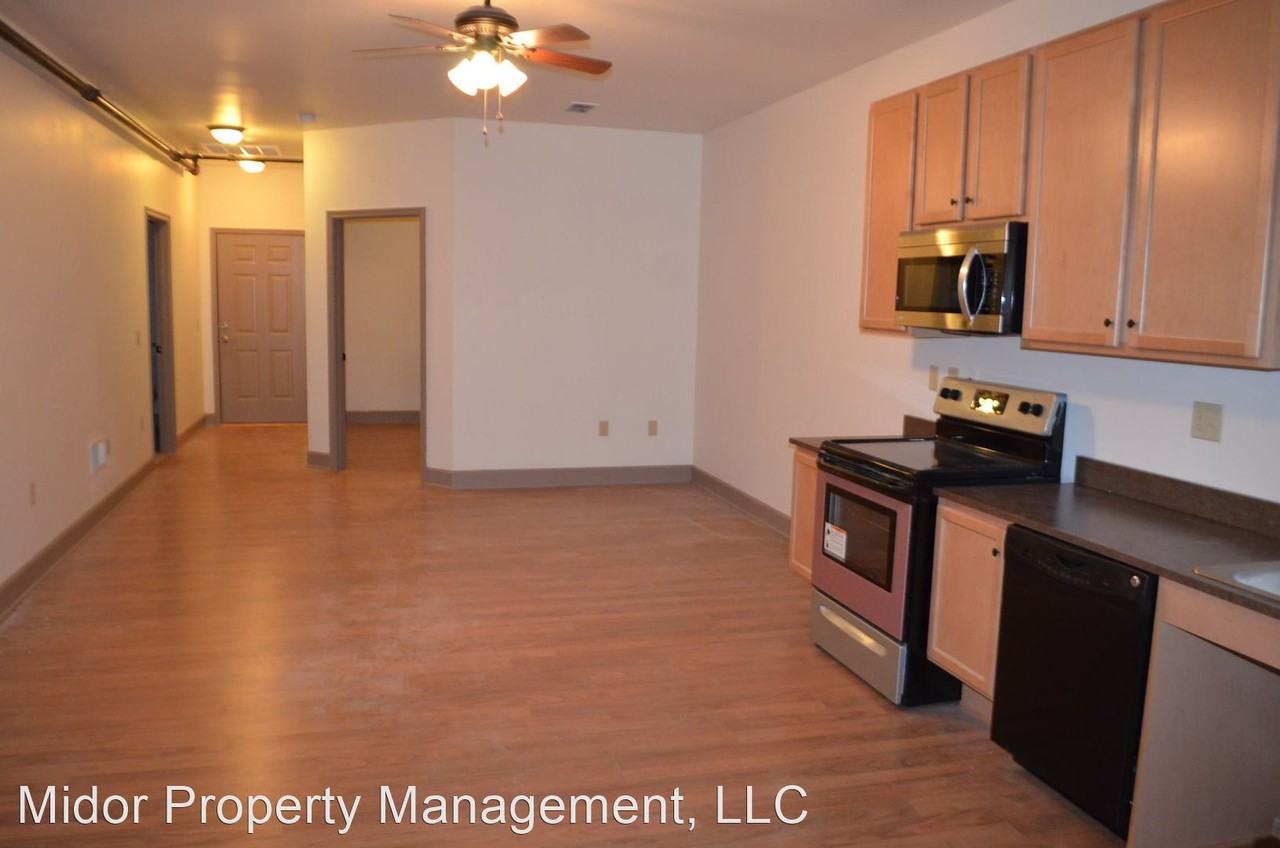 141-147 West Market Street Codorus Flats - Photo 2 of 32