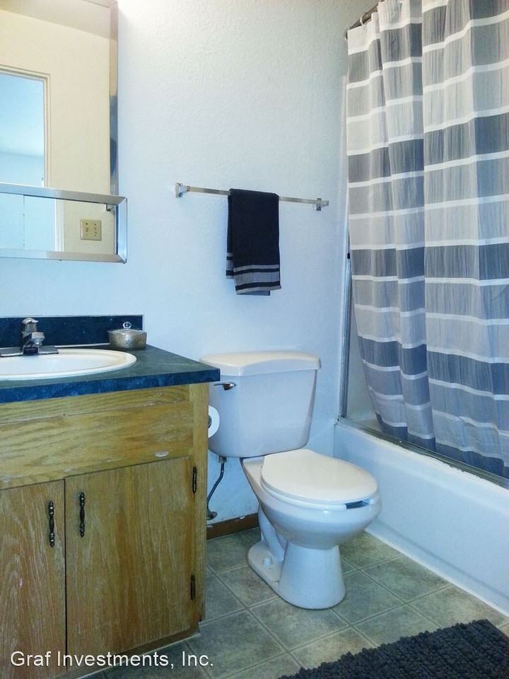 209 Canyon Dr. - Photo 2 of 8