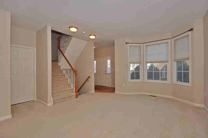 723 William St - Photo 2 of 15