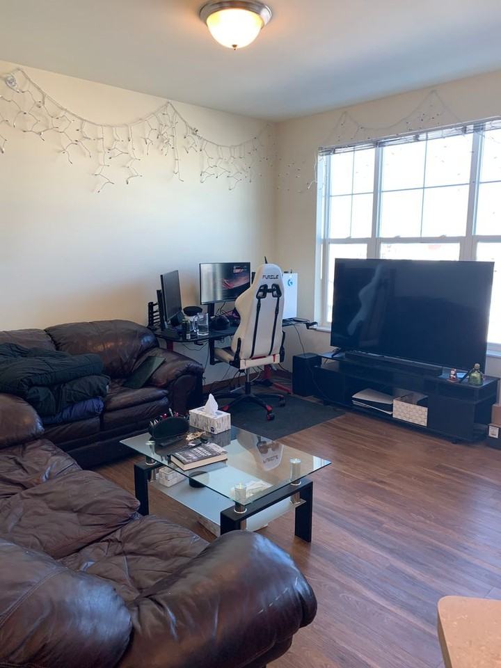 3061 Pleasant St - Photo 7 of 9