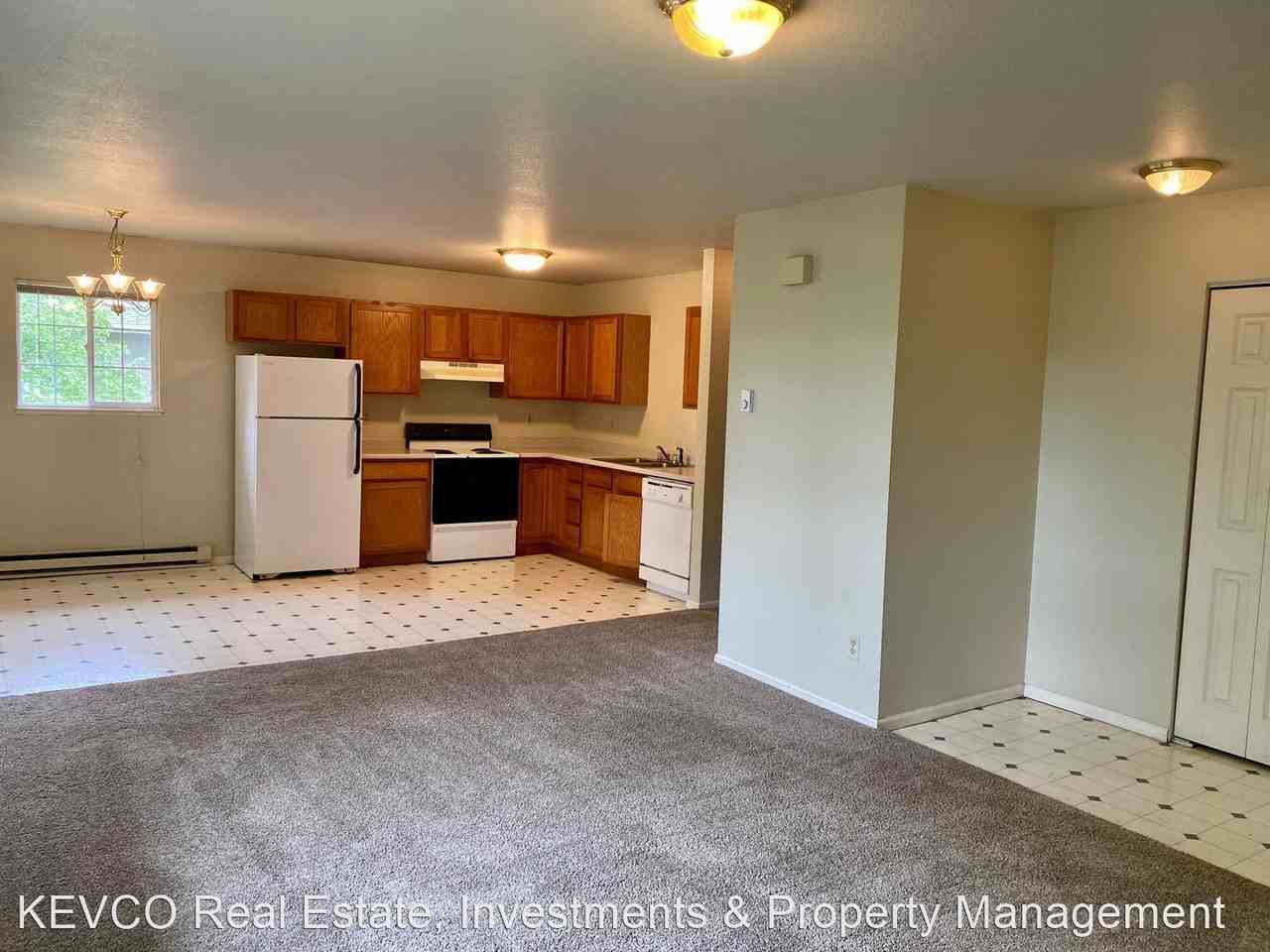 1060 Tierra Ln - Photo 2 of 11