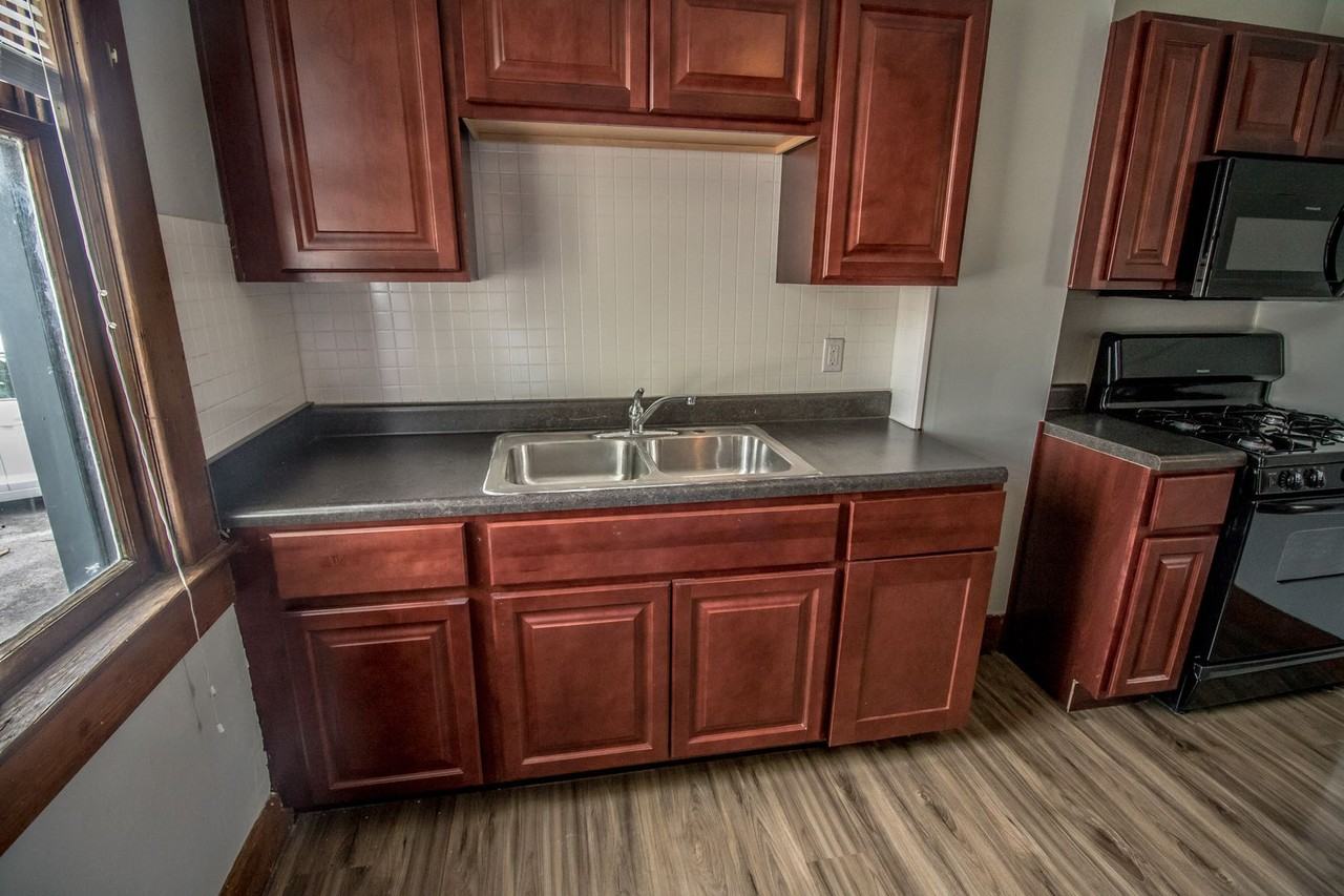 Sweet Home - Photo 5 of 50