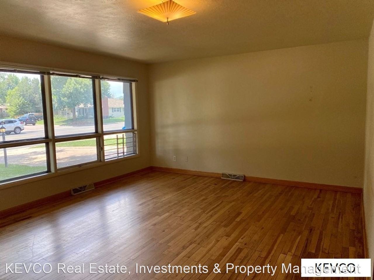 1924 W Elizabeth St - Photo 2 of 21