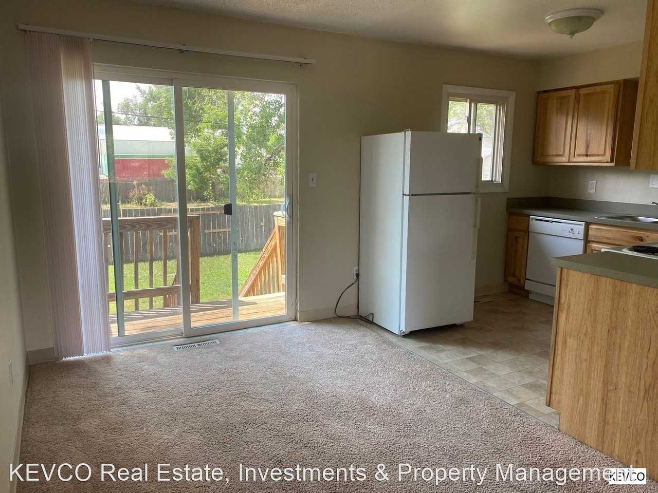 2409 W Plum St - Photo 3 of 14