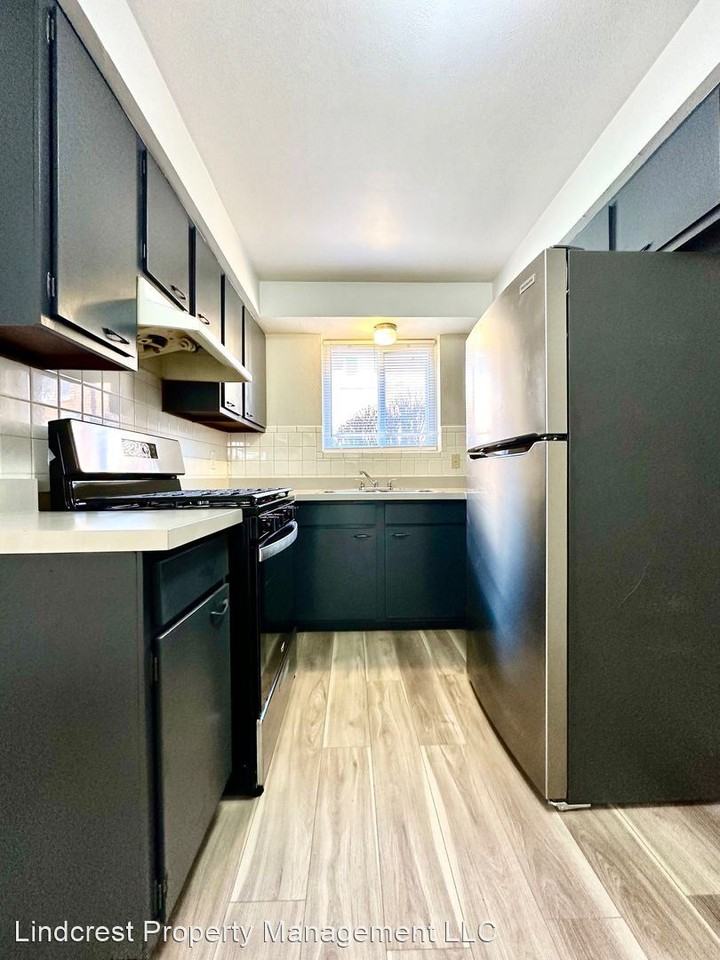 Hallmark Terrace Apartments - Photo 2 of 12