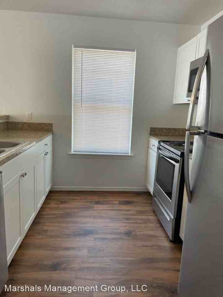 100-201 Arkansas Street - Photo 2 of 5