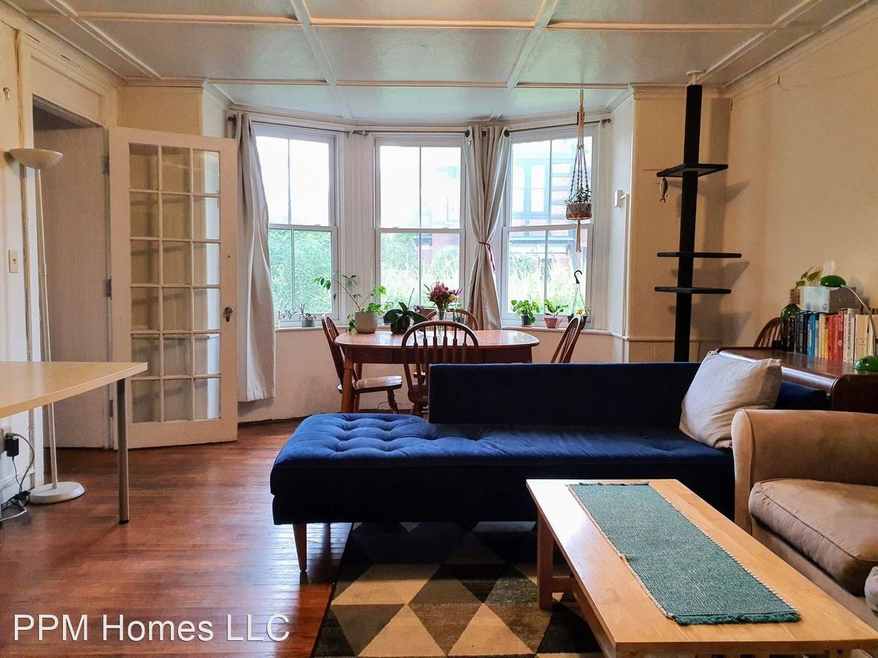 310-312 East Buffalo 310+ BUF E - Photo 2 of 3