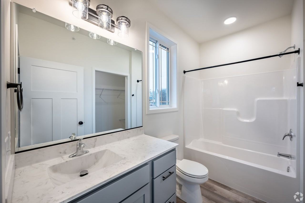 2019 11th Ave E - Photo 7 of 22