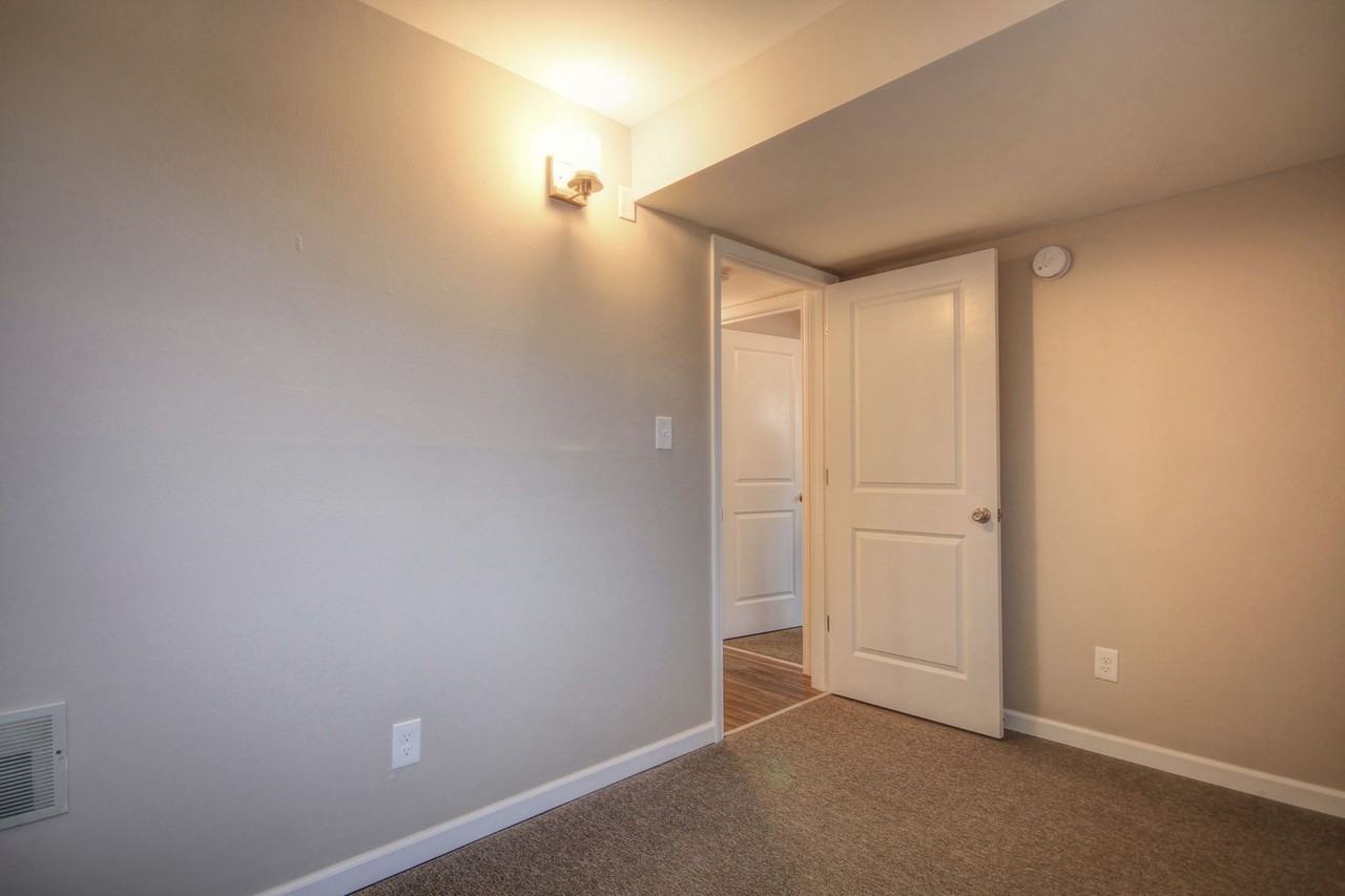 Iowa and Vine - Photo 3 of 30