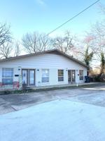 featured image of 643 W Matthews Ave