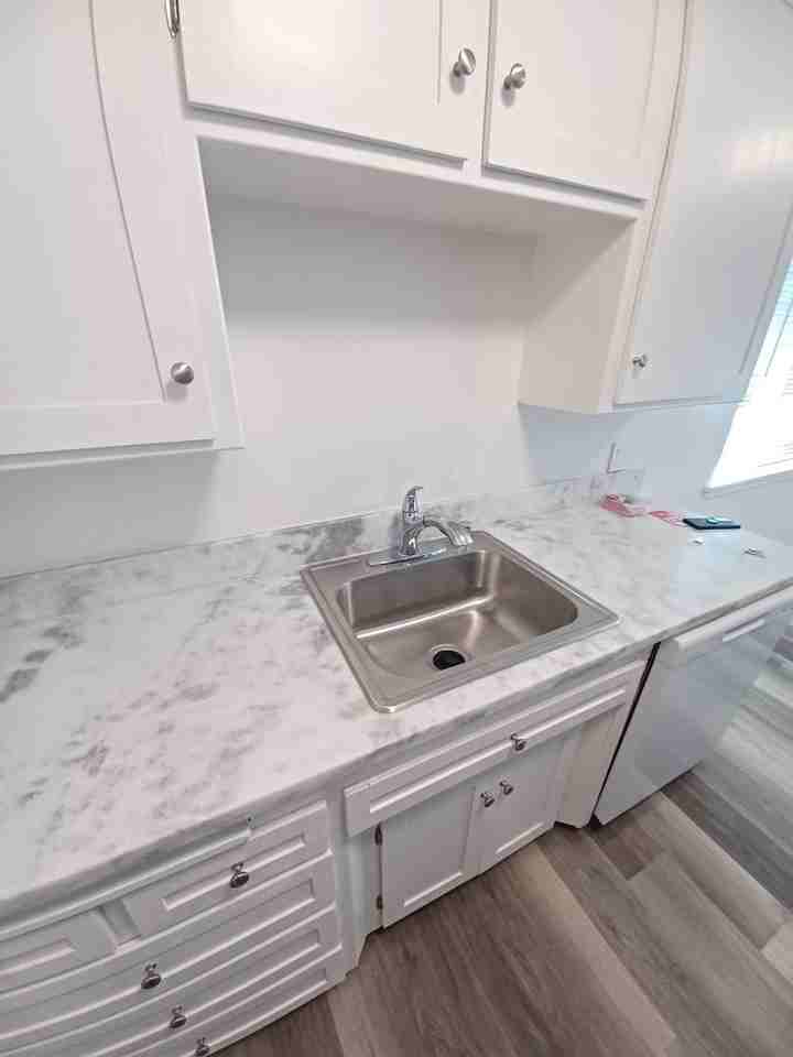 2405 F STREET APARTMENTS - Photo 2 of 18