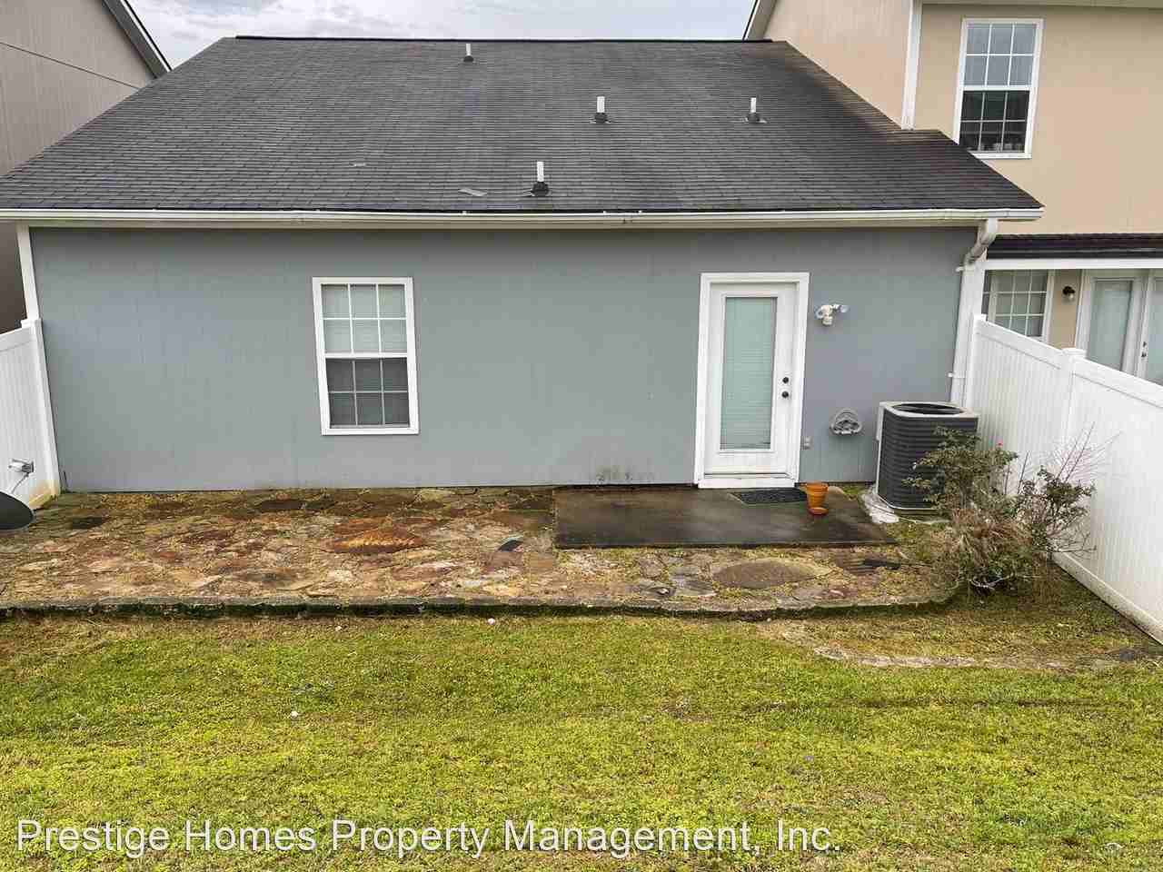 221 Camden Dr - Photo 2 of 19