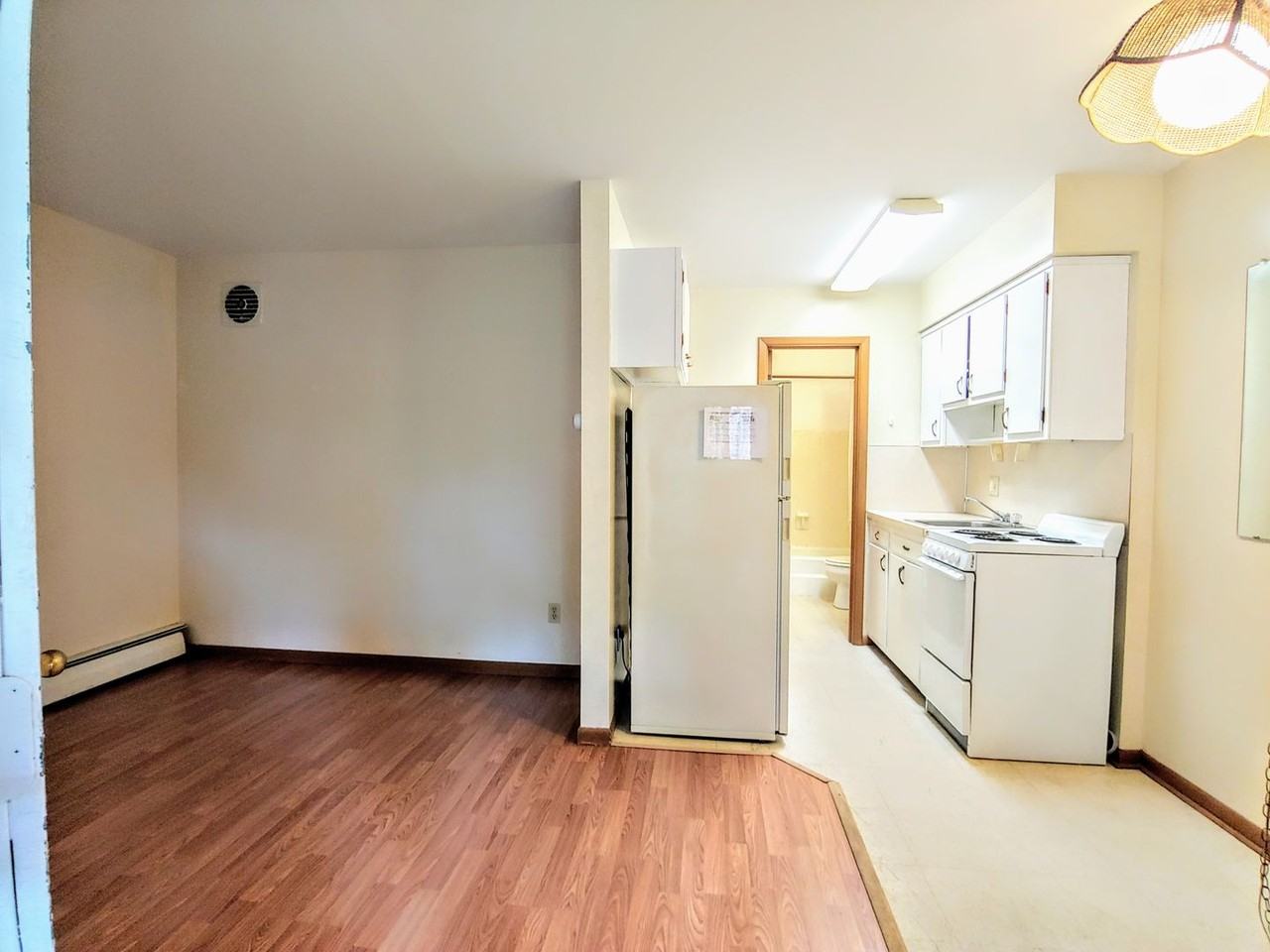 2040 Iuka Ave. - Photo 3 of 36