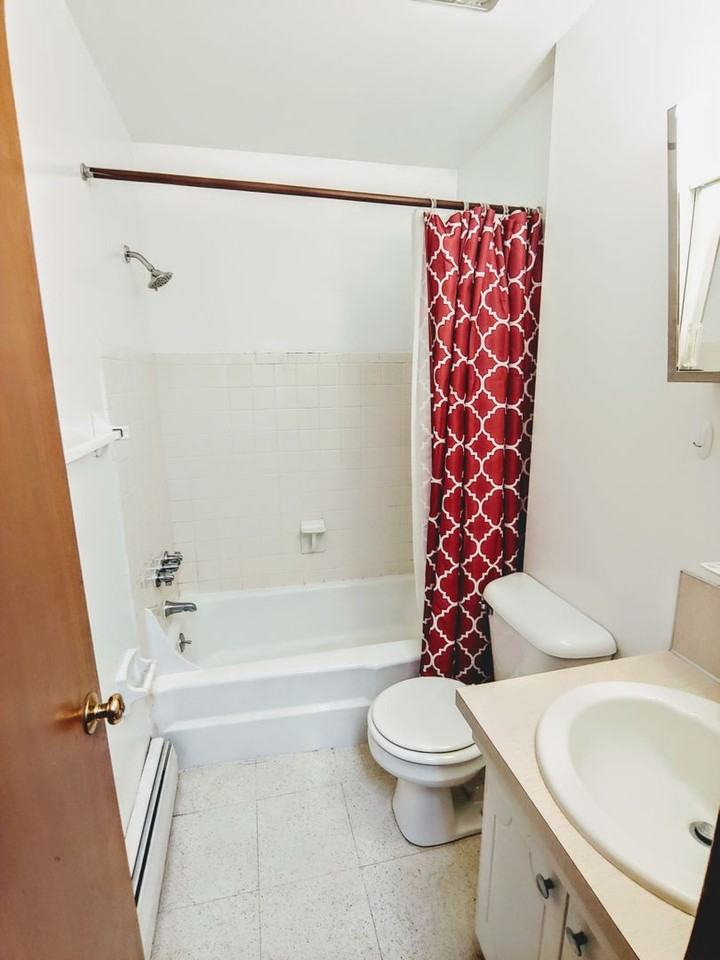 2040 Iuka Ave. - Photo 5 of 36