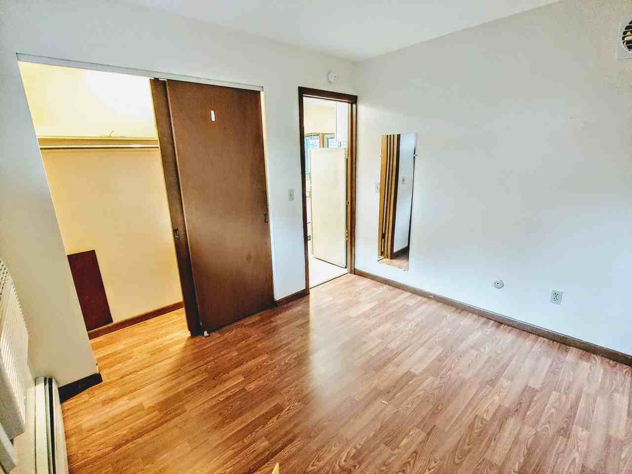 2040 Iuka Ave. - Photo 7 of 36