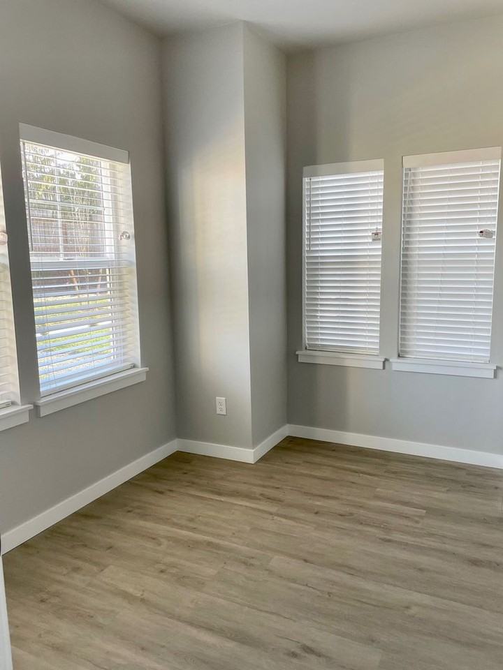 Rent Special! - Photo 7 of 39