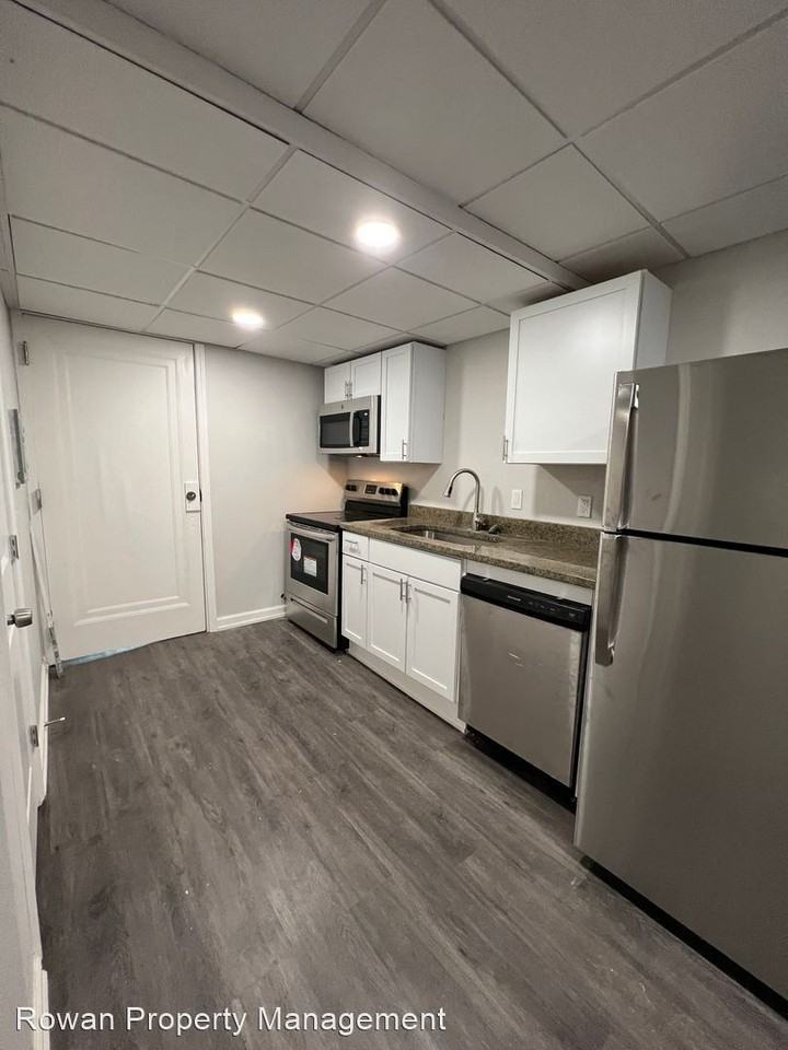 4007 Holly St. 2B - Photo 3 of 16