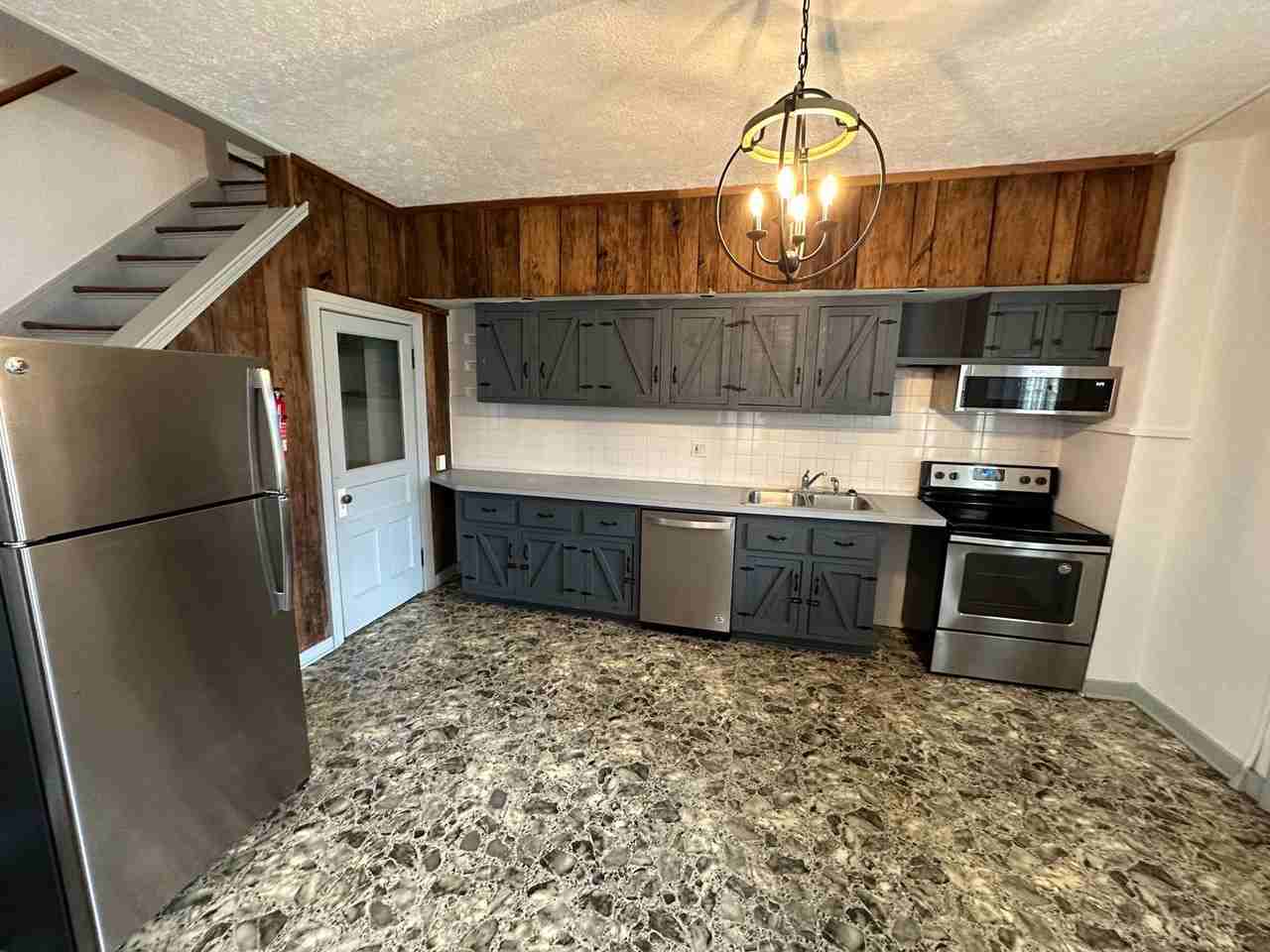 Bank St 776-778 BSS - Photo 3 of 20