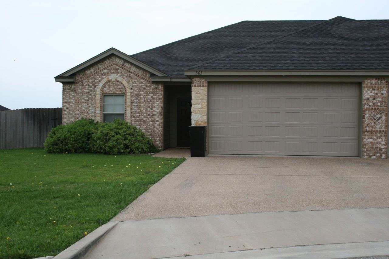 STONERIDGE 505 507 Apartments Stoneridge 505, Gatesville, TX 76528