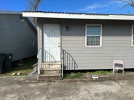 featured image of 2425 1/2 Broad St