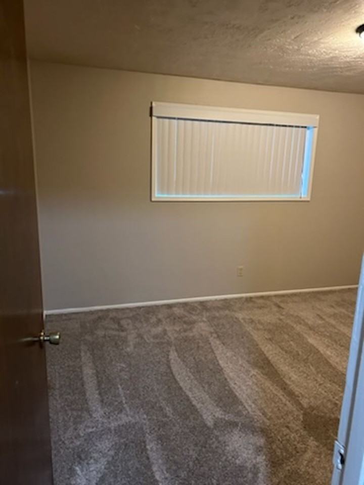 00570-Wyatt Ave Duplex - Photo 3 of 5