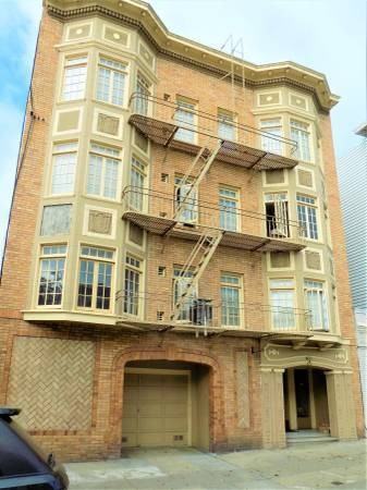 3035 Gough Street - Photo 3 of 9