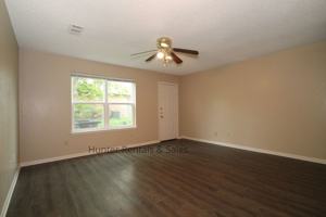 featured image of 3704 Hereford Ln Apt C #Apt C
